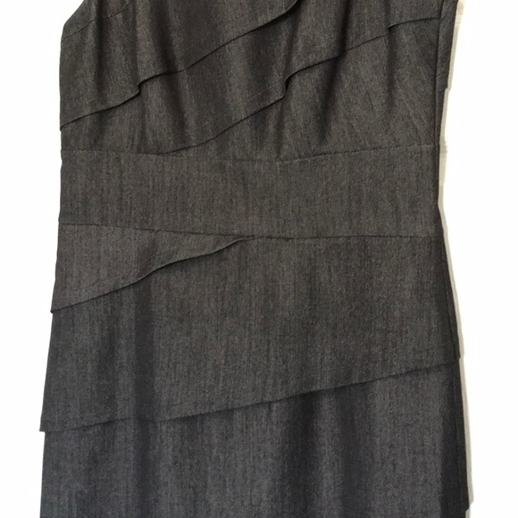 Calvin Klein - Picture 3 of 7